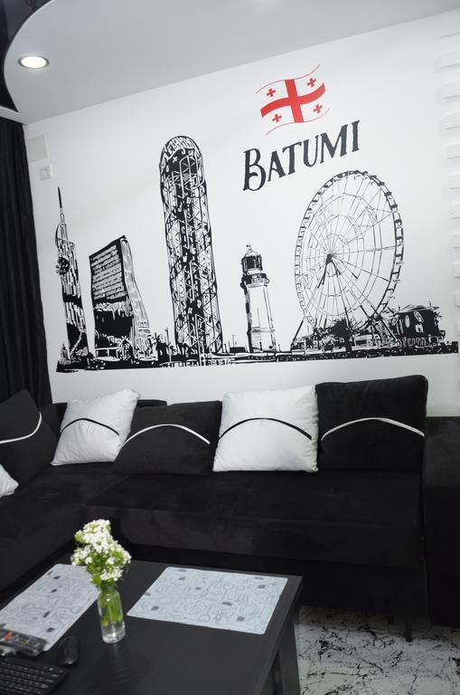 Studio "Black - White" Batoumi Extérieur photo